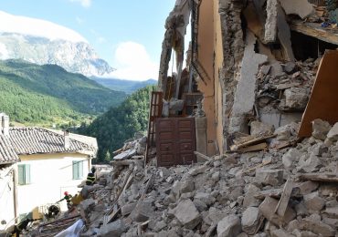 Italia: Bilantul seismului este de 250 de morti, 365 de raniti si sute de dati disparuti