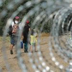 Viktor Orban: Ungaria va construi inca un gard in zona de frontiera