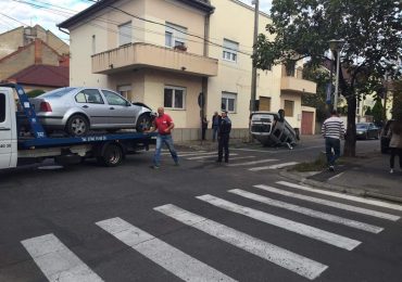 Accident spectaculos intr-o intersectie din Oradea