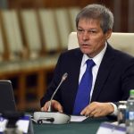 Replica lui Ciolos la adresa PSD: „Da, Suntem Guvenul zero corupţie, zero populism, zero minciuna”