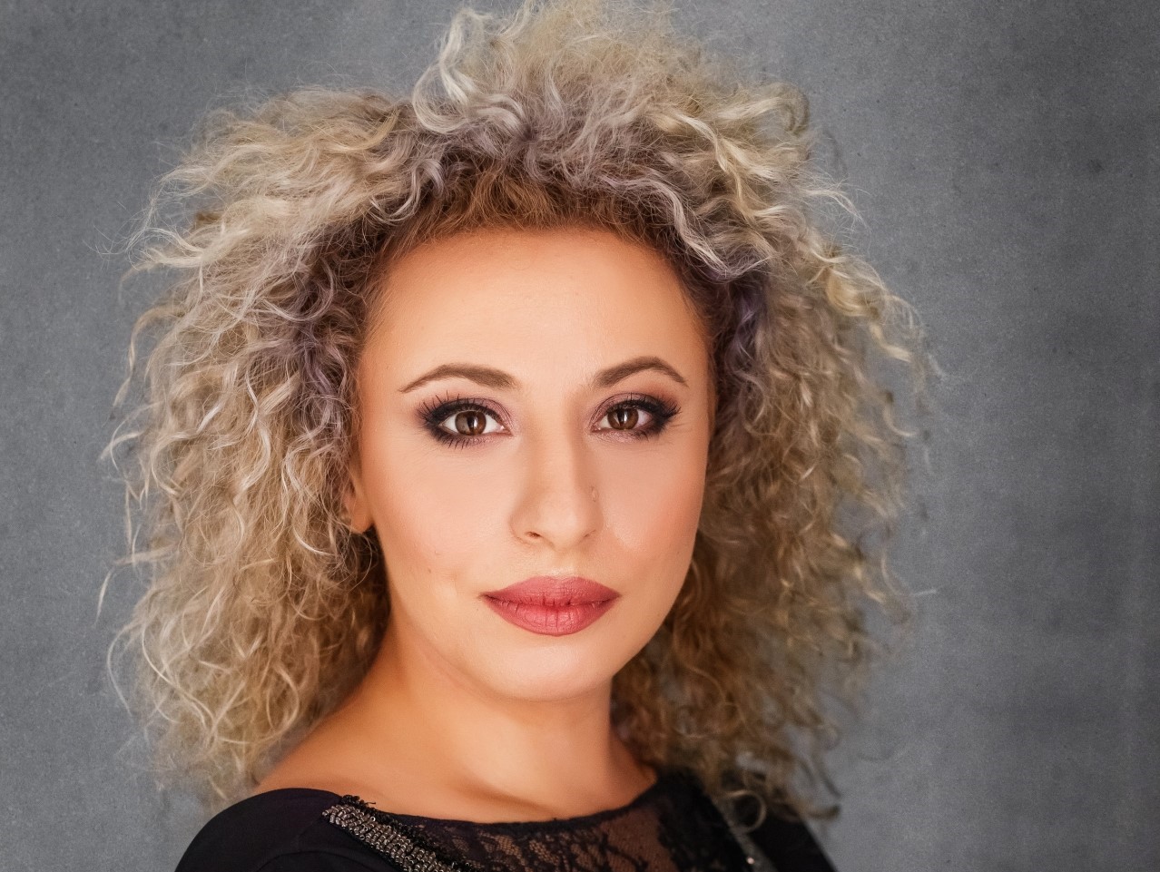 Bianca Tudor, antreprenorul care a încurajat peste 6000 de femei să reuşească în afaceri