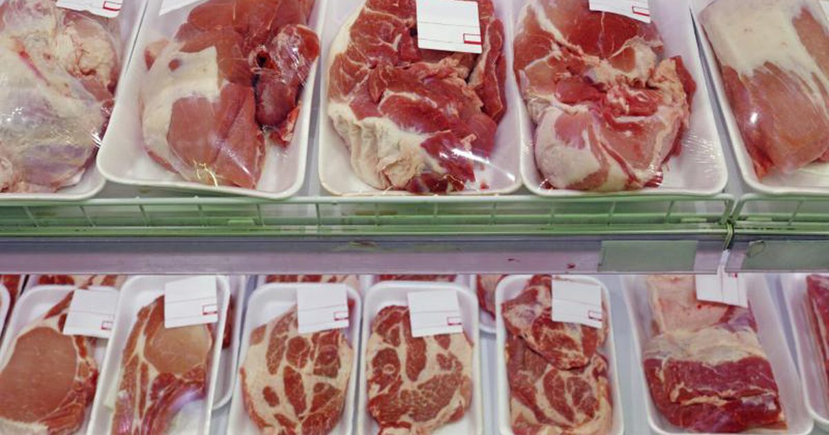 70 de kg de carne expirata, confiscata de politisti, dupa un control facut alaturi de D.S.V.S.A. Bihor