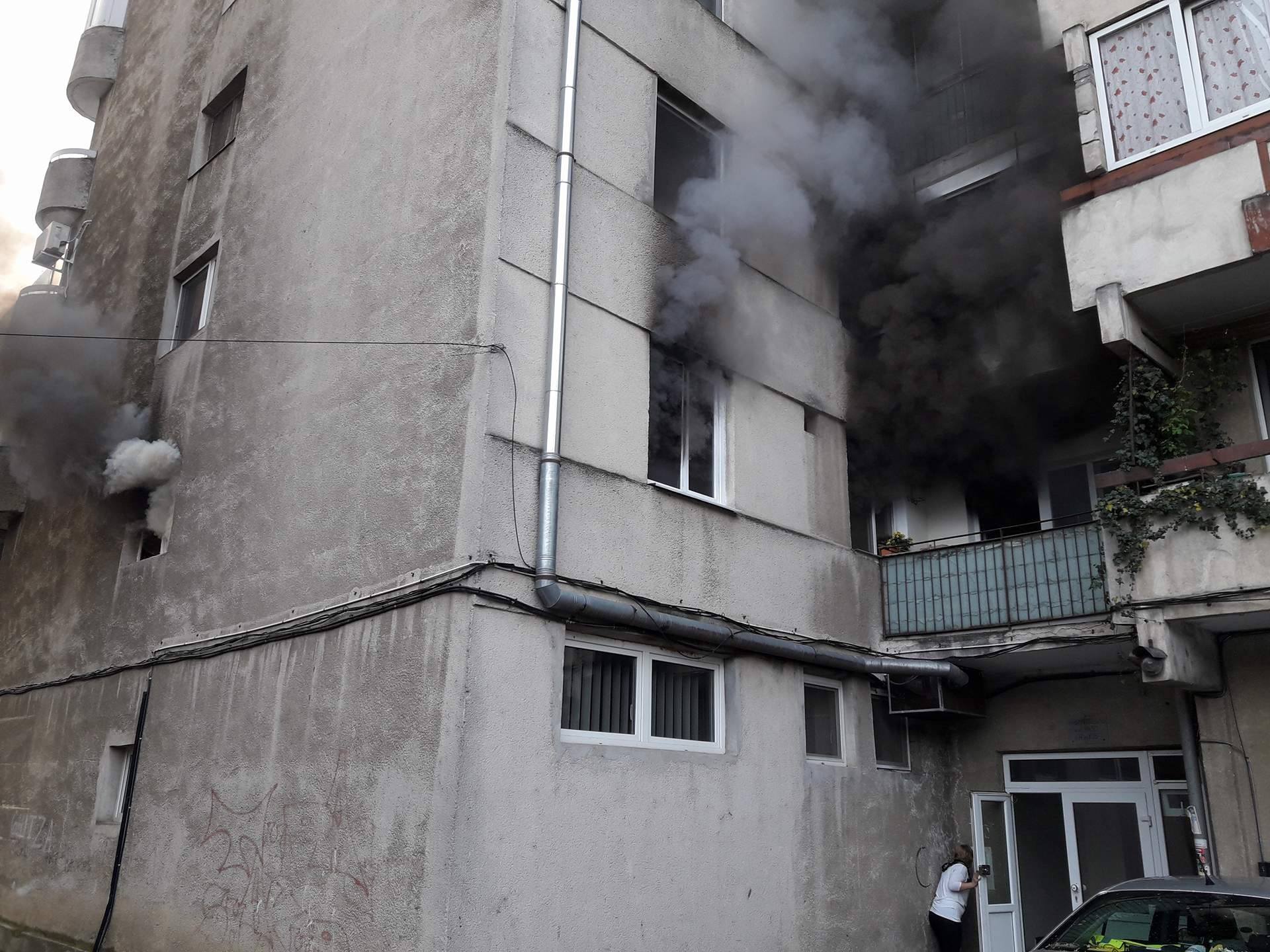Incendiu la un apartament de pe strada Morii din Oradea. Cauza ar fi un televizor