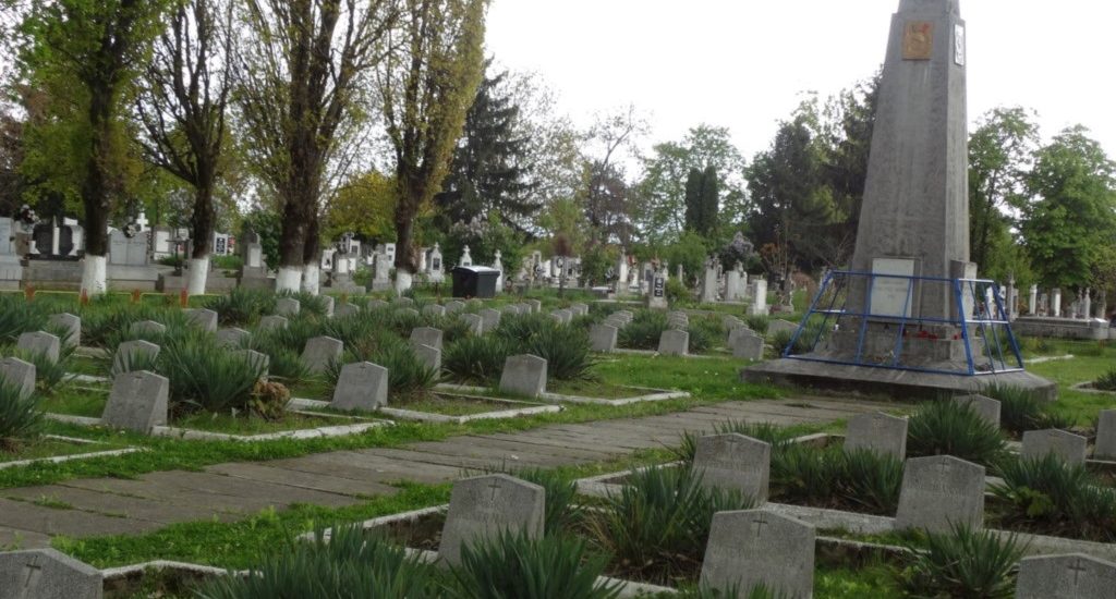 Oradea, isi omagiaza Veteranii de Razboi, maine 27 aprilie la Cimitirul Rulikovski