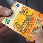 Banca Centrală Europeană introduce in circulaţie, începând cu 4 aprilie 2017, noua bancnotă de 50 de euro. (VIDEO)