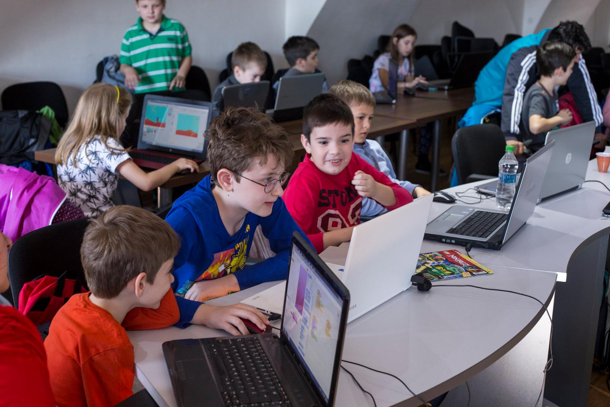 Prin Fondul Ştiinţescu, micii programatori orădeni în drum spre CoderDojo Coolest Projects Romania!