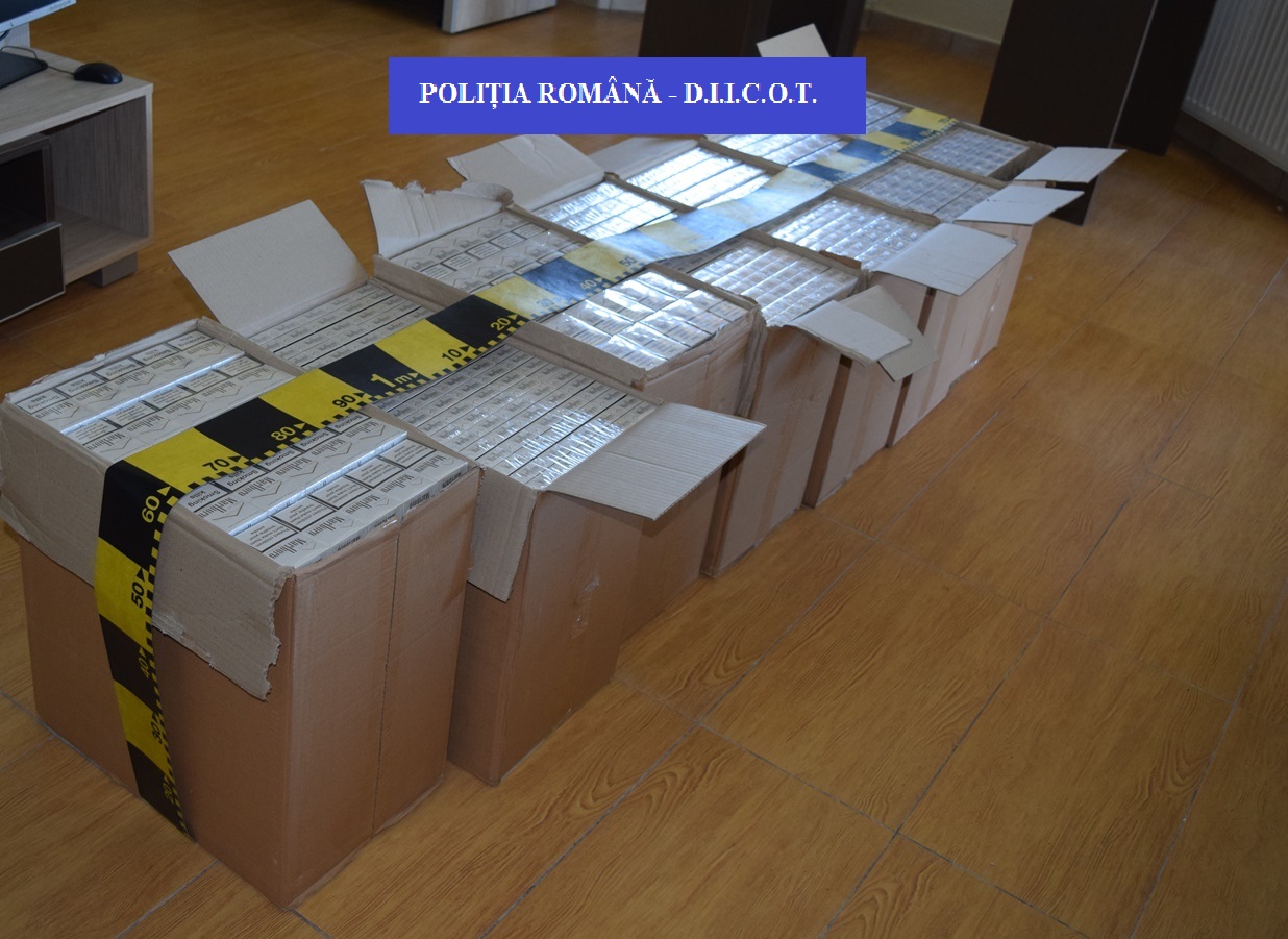 Peste 3.500 de pachete de tigari nemarcate, confiscate de politistii oradeni, din pietele  din Oradea, in ultimele 3 luni