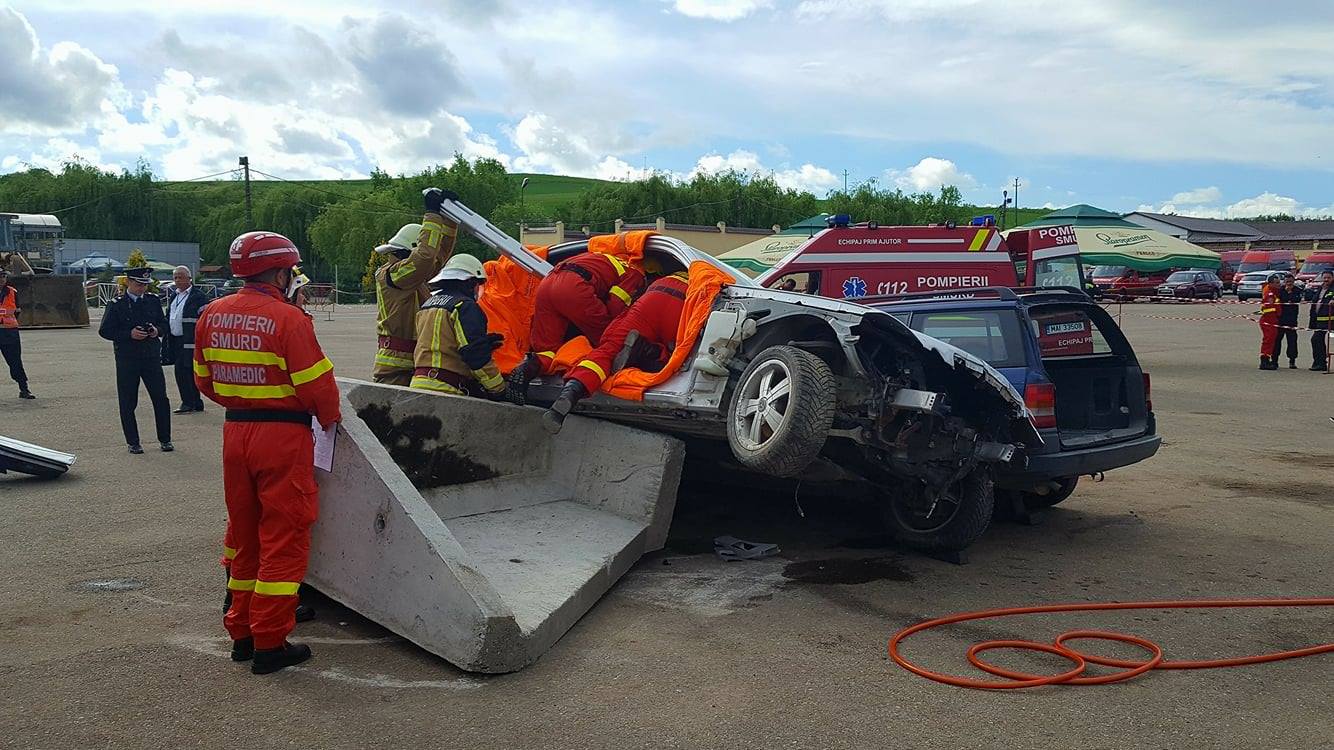 Suntem pe maini bune. Pompierii bihoreni sunt vicempioni la descarcerare (FOTO)
