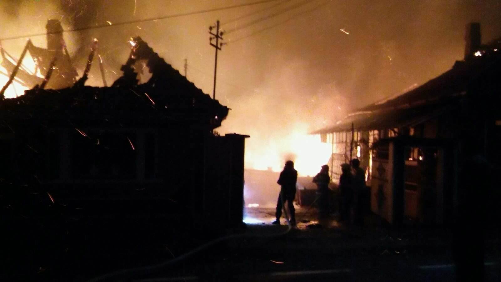 Incendiu pe strada Sankt – Petersburg din Oradea