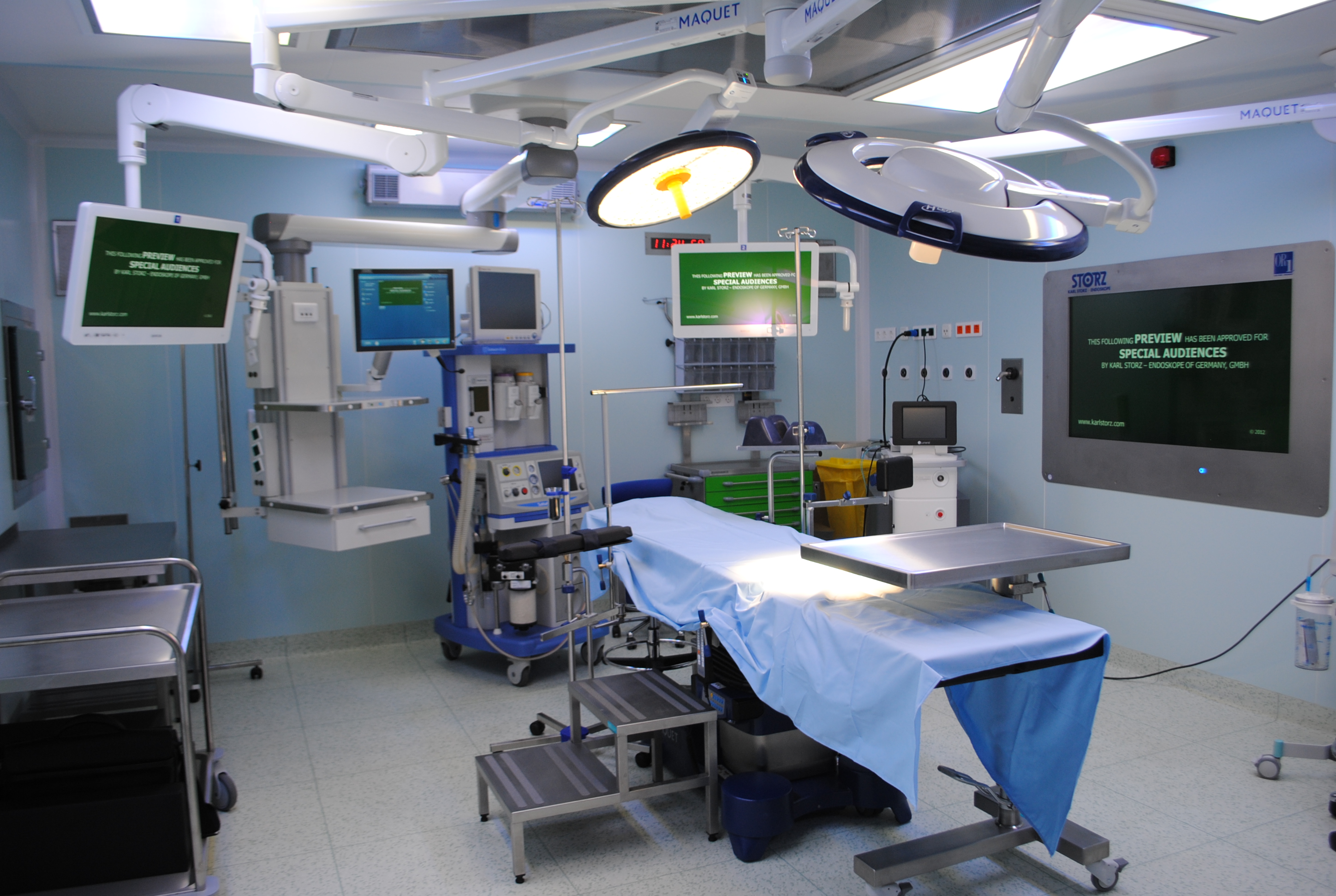 Oradea are, de azi, la Spitalul Judetean, una dintre cele mai dotate sectii de urologie din Europa (FOTO)