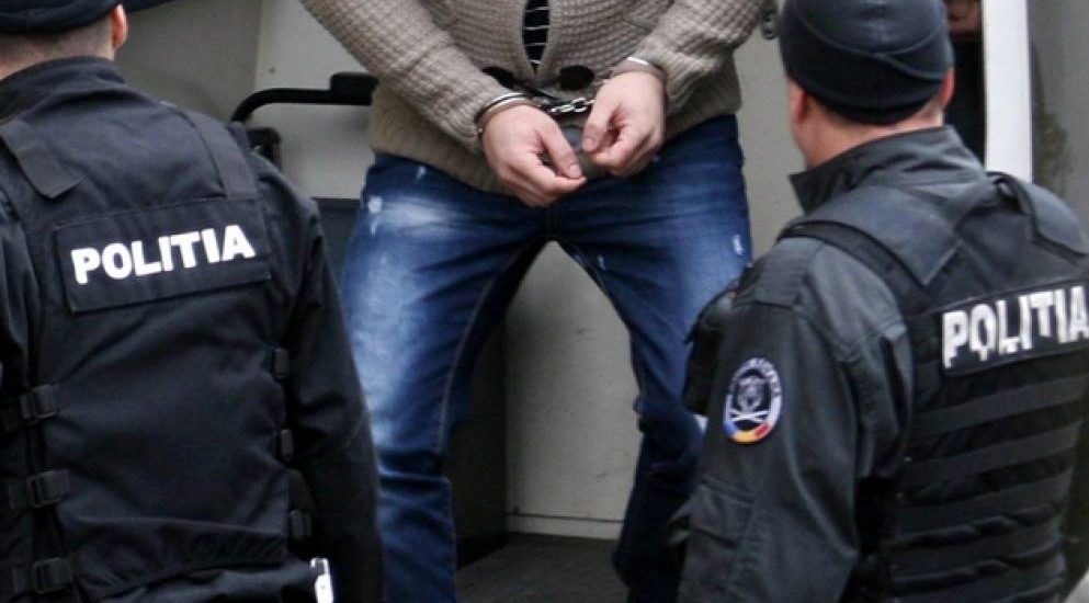 Psihopat periculos, urmarit national, prins de politisti in Oradea