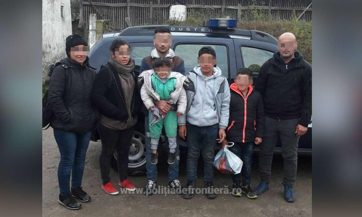 Două familii de cetăţeni irakieni, oprite la frontiera cu Ungaria, la Valea lui Mihai