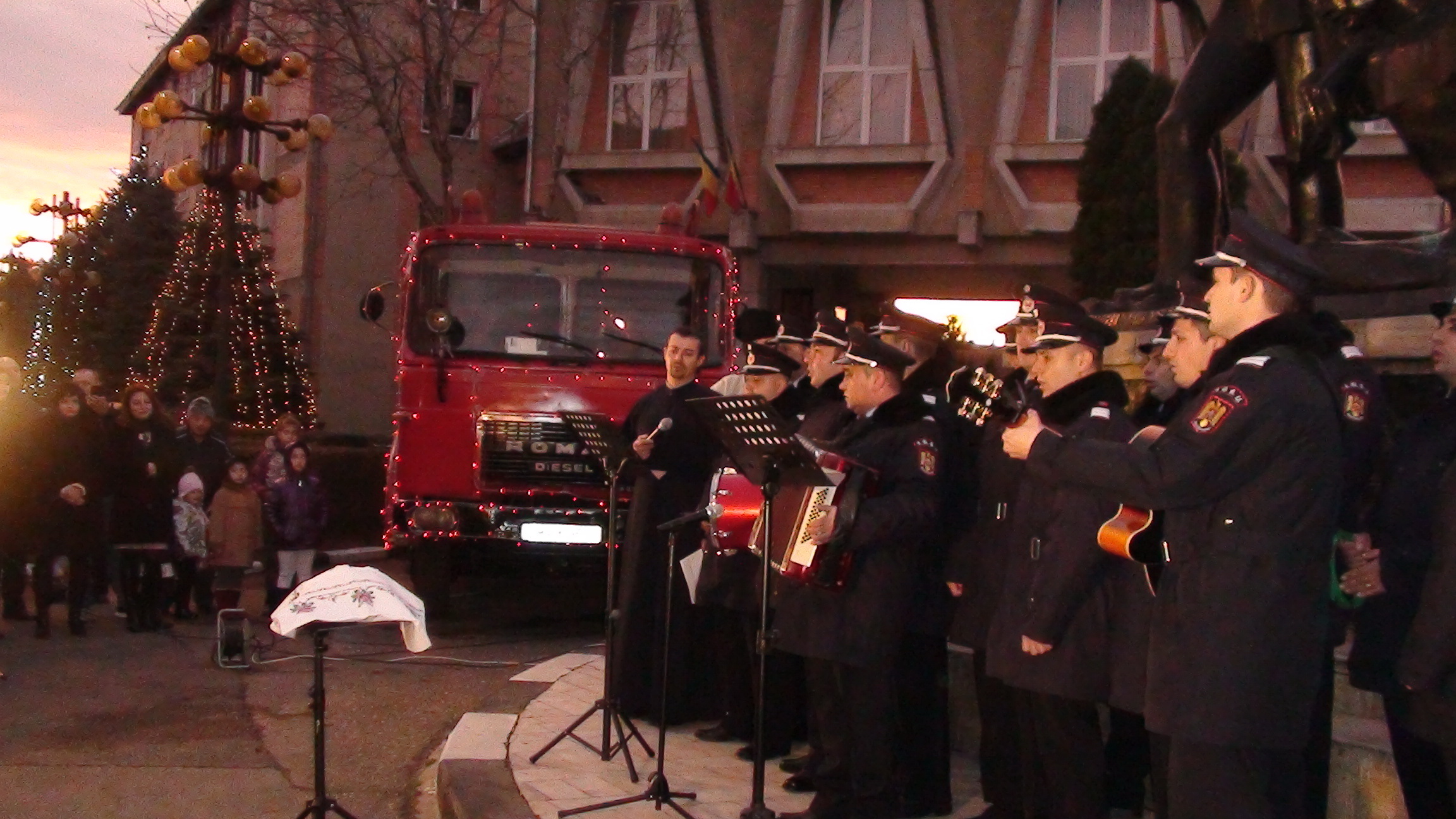 Invitaţie la concertul de colinde al pompierilor militari bihoreni