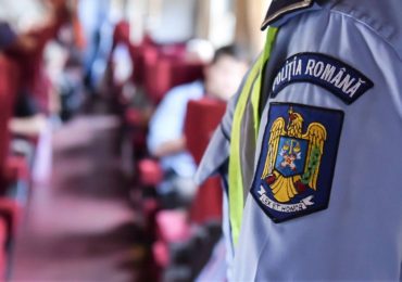 Un oradean de 17 ani, prins de politistii TF, dupa ce a talharit un calator in trenul Oradea – Halmeu