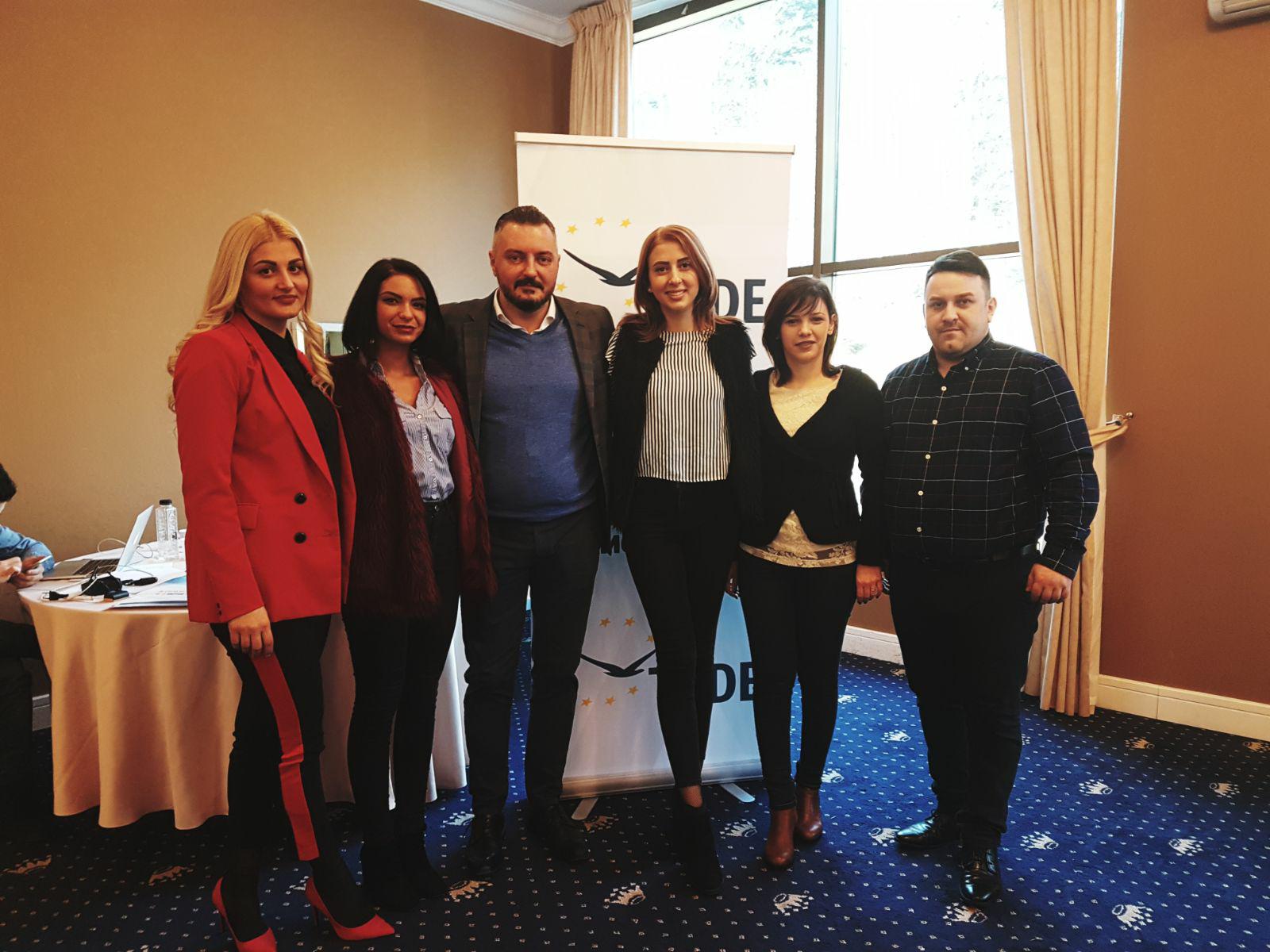 Tinerii din ALDE au invatat despre valorile liberale la “Scoala politica de iarna a TLDE”