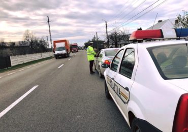 Minor de 15 ani prins de politistii bihoreni la volanul unei masini pe care a furat-o din curtea unei firme din Oradea