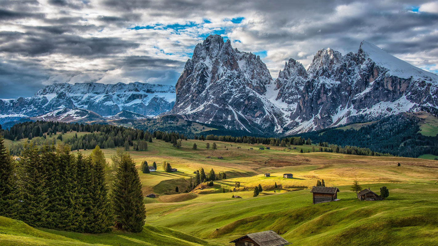 Expozitie cu fotografii spectaculoase din Muntii Dolomiti, la Muzeul Tarii Crisurilor