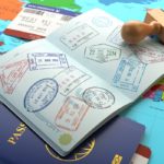 Ești în străinătate și trebuie să îți schimbi pașaportul? Nimic mai simplu!