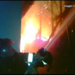 Incendiu puternic aseara, la o pensiune din Biharia, 17 persoane au fost evacuate