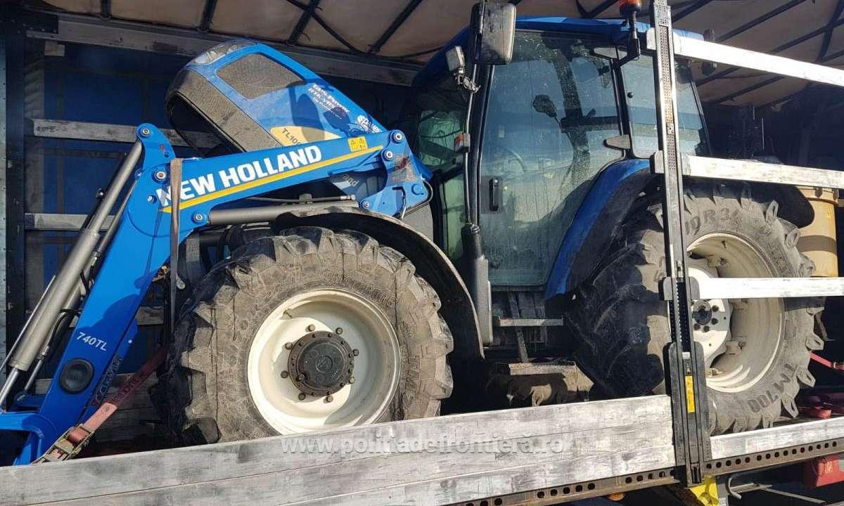 Două tractoare căutate de autorităţi în valoare de 60.000 de euro,  descoperite la P.T.F. Borş