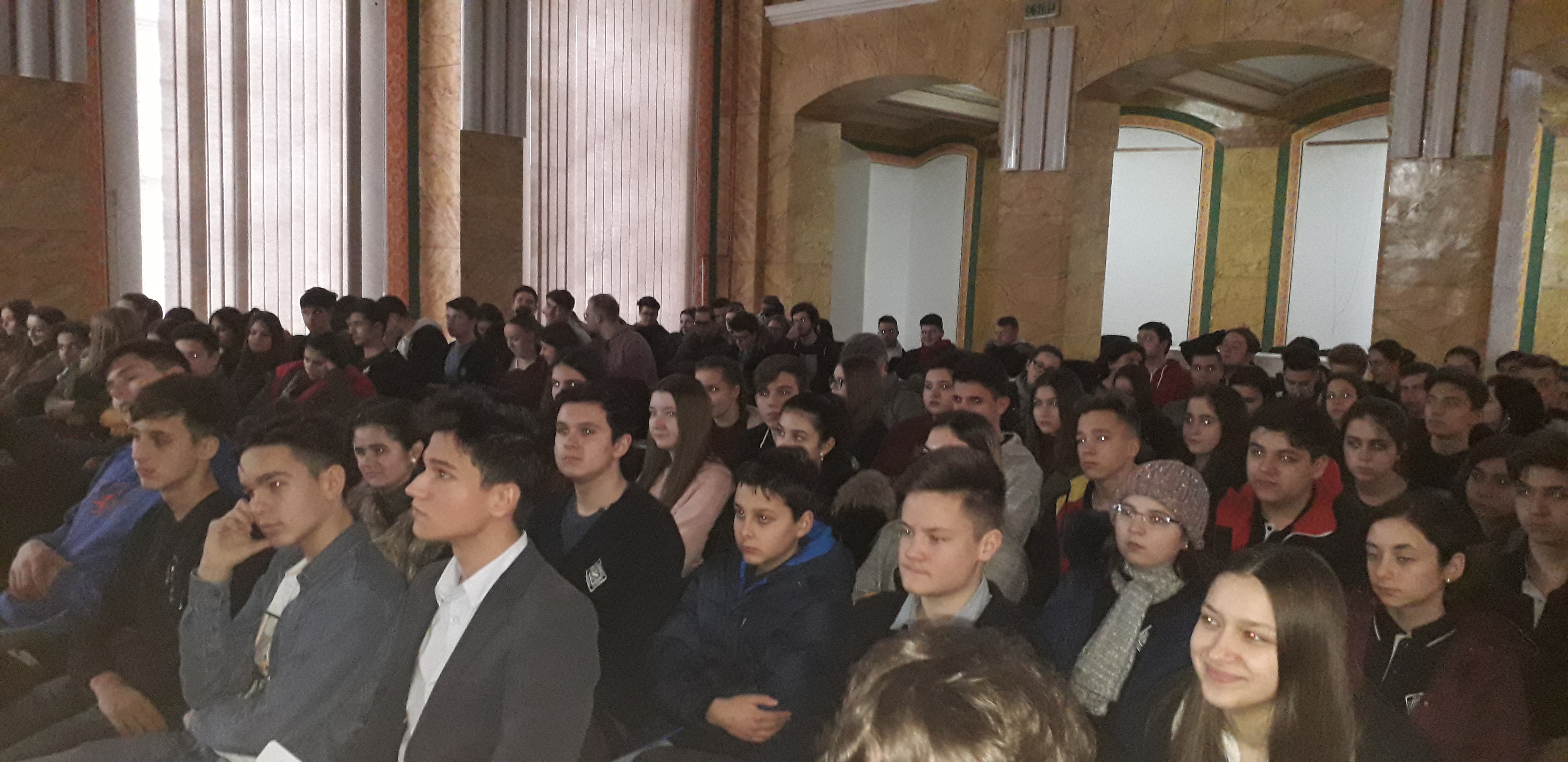 Mica Unire sărbătorită în avans la Colegiul “Eminescu” din Oradea