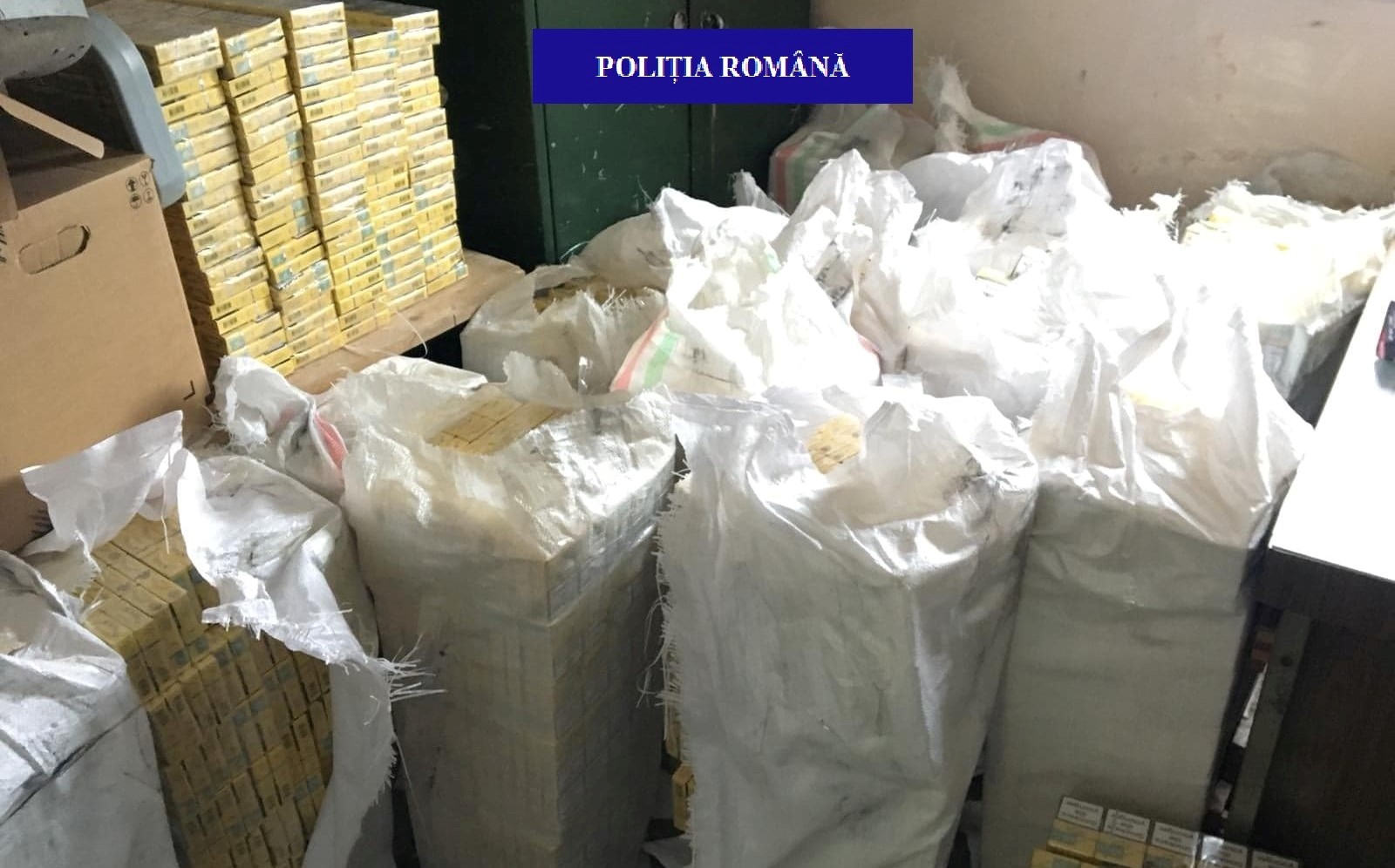 Salontan prins in trafic cu peste 10 mii de pachete de tigari nemarcate legal