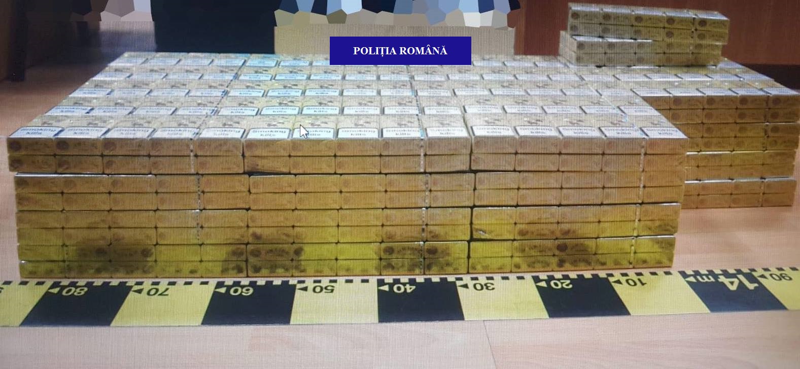 Un barbat din Tileagd prins in flagrant cu aproape 1.000 de pachete de tigari, in timp ce era deja cercetat pentru aceeasi fapta