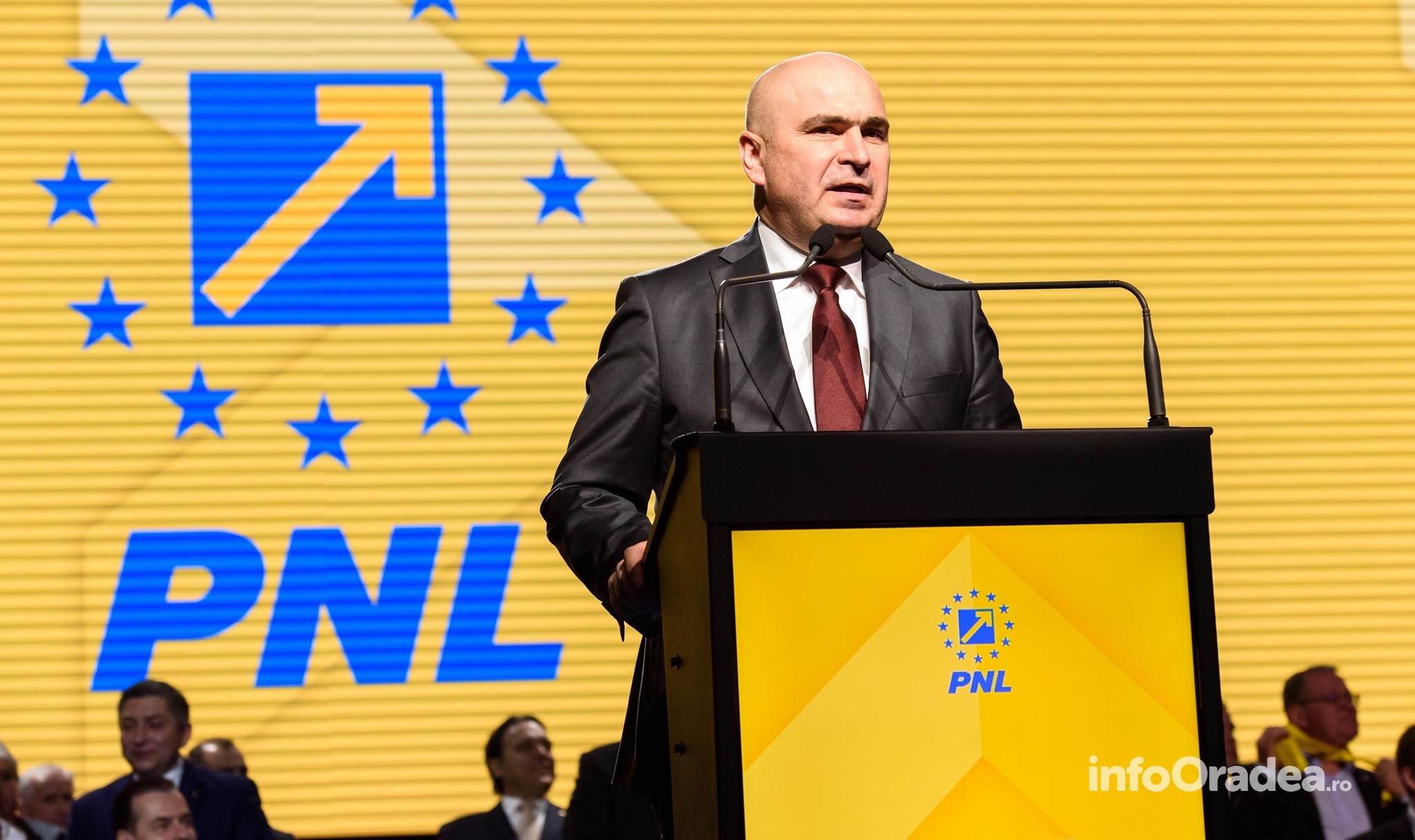 Liberalii s-au intalnit azi la Cluj-Napoca. Ilie Bolojan aplaudat la scena deschisa pe tot parcursul speechului (VIDEO/FOTO)