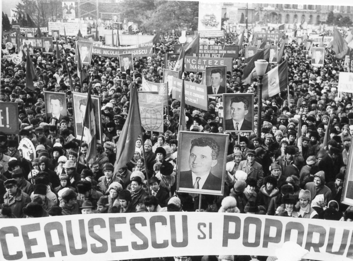 Conferinţa cu tema „România comunistă – dezumanizare şi suferinţă”, sustinuta de un fost detinut politic
