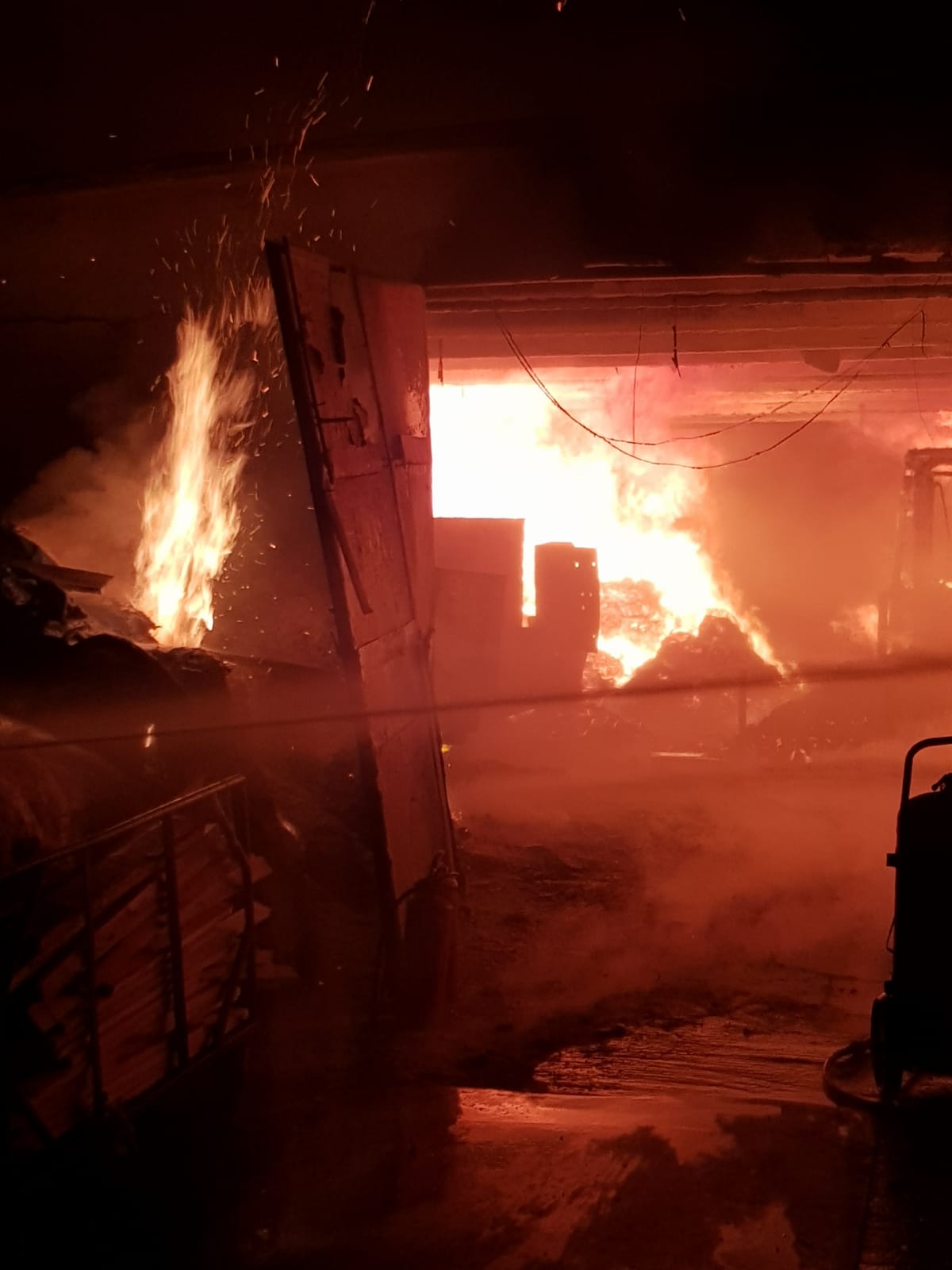 Incendii în Tileagd, Aleșd și Salonta, unde o persoana a fost ranita.