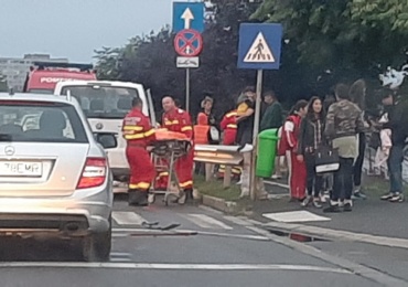 Accident grav, in aceasta dimineata pe Maresal Averescu, 3 minore au ajuns in stare grava la spital