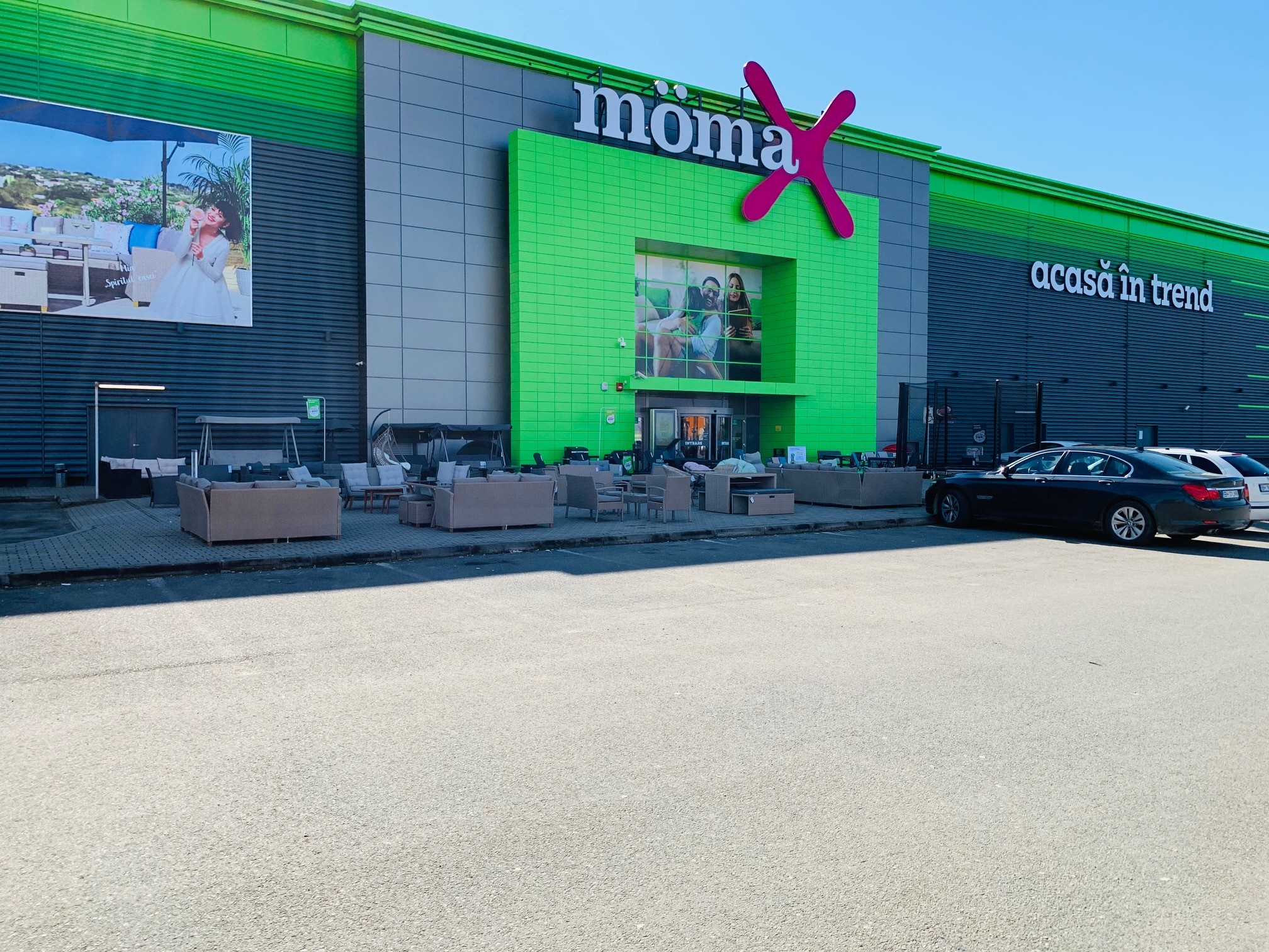 Magazinul Mӧmax din Oradea s-a redeschis incepand de ieri, 8 mai 2020