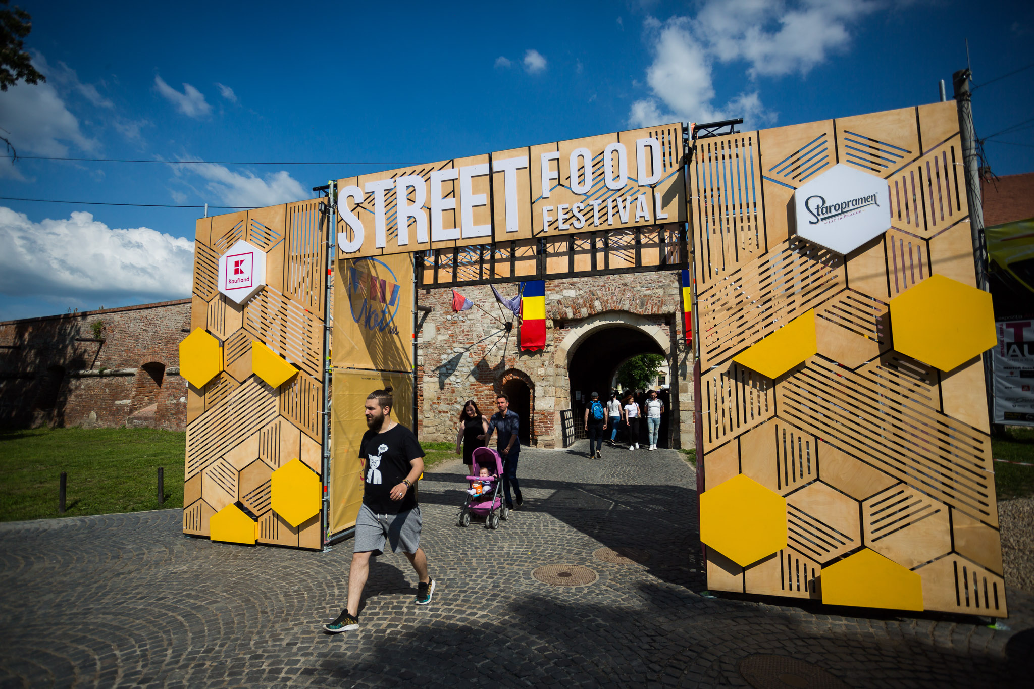 Street FOOD Festival Oradea 2021 – Muzica si mancare buna doar pentru cei vaccinati impotriva virusului SARS CoV 2  sau cu test RT-PCR