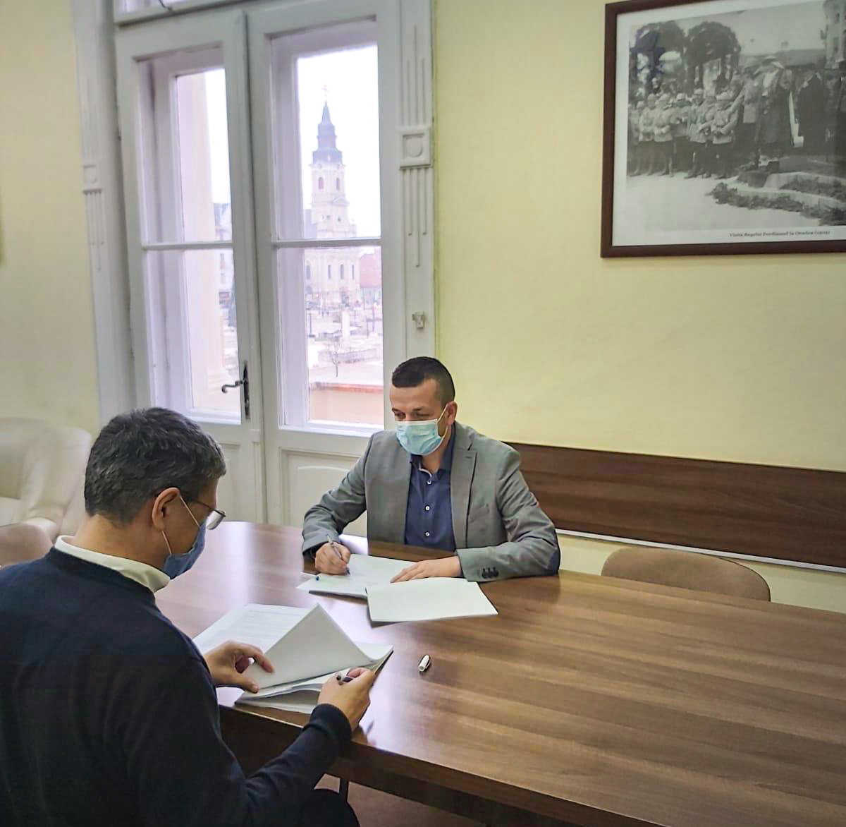 Energie termala prin fonduri europene. Primarul Birta a semnat un contract de 18 mil. euro pentru producere agentului cu termic folosind energie termala