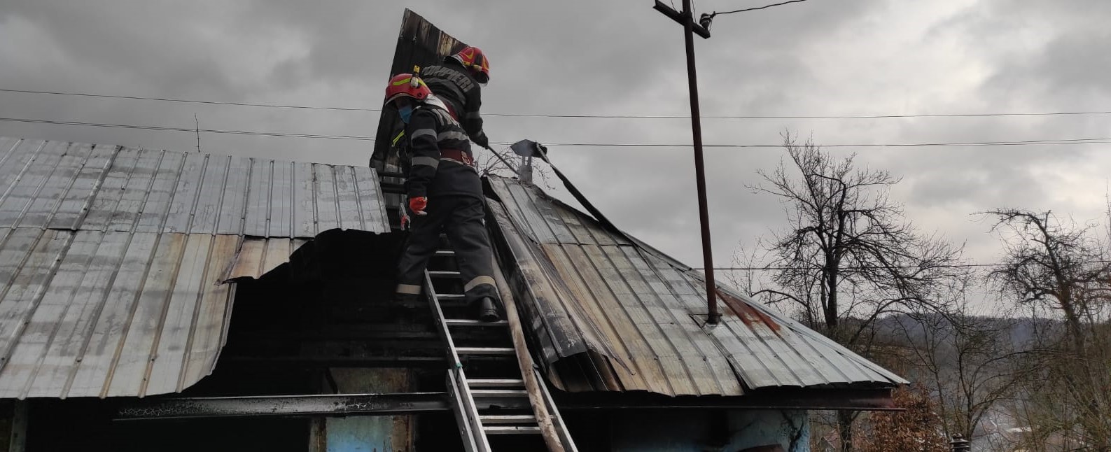 Bihorean ranit in urma incendiu produs la propria locuinta. A suferit arsuri de gradul 1 si 2