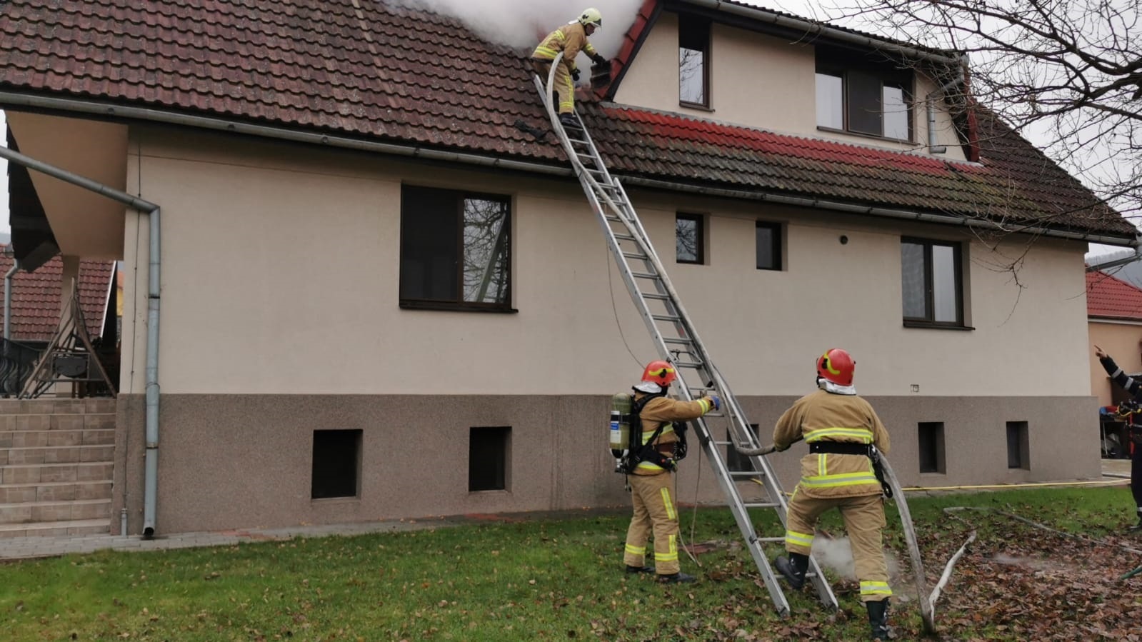 Trei incendii produse in judetul Bihor, în mai puțin de 11 ore, din cauza coșurilor de fum
