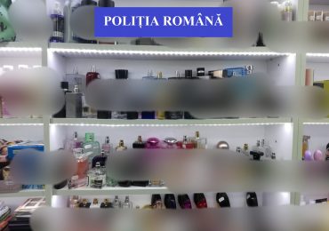 Aproape 600 de parfurmuri contrafacute, gasite la un magazin din Oradea.