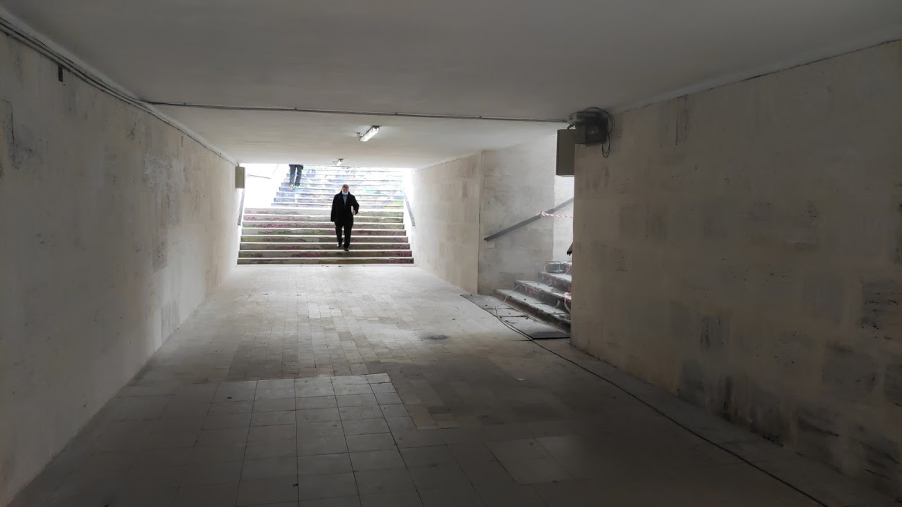 Se reabiliteaza interiorul pasajului pietonal Magheru
