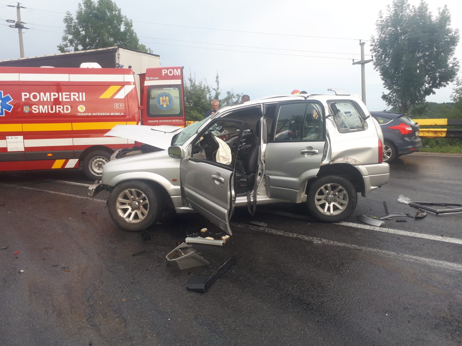 Accidentul de ieri de pe Piatra Craiului a fost provocat chiar de soferita care avea cele doua minore accidentate grav la bord