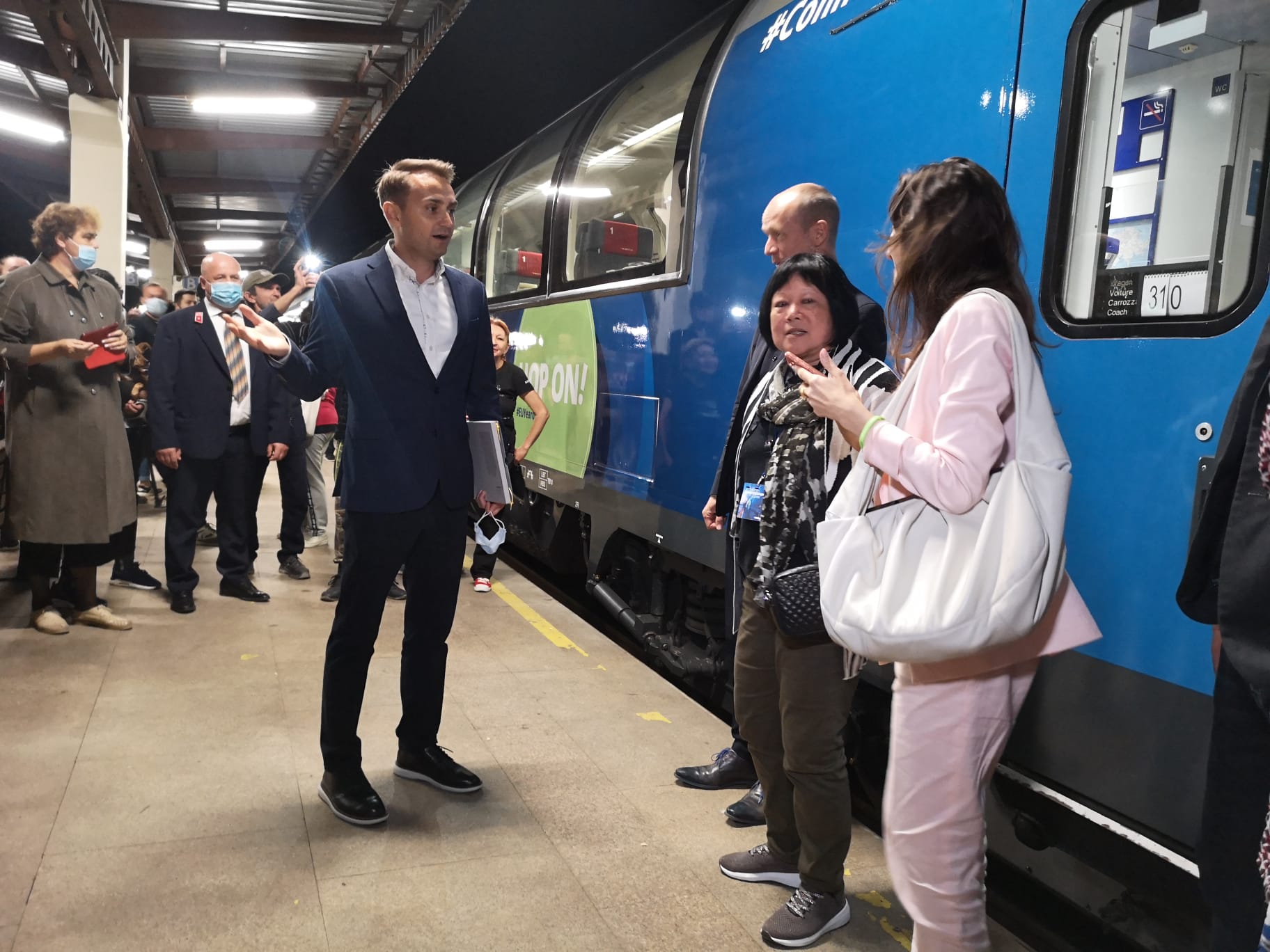 Connecting Europe Express, trenul-simbol al Europei, a staționat în Gara din Oradea (FOTO)