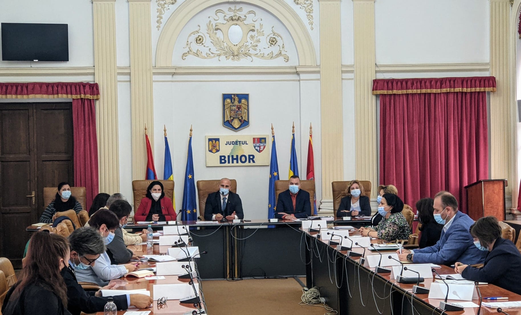 Prefectul Tiplea continuă demersul de îmbunătățire a actului administrativ. Toti secretarii generali ai celor 101 UAT-uri din judet vor participa la instruire