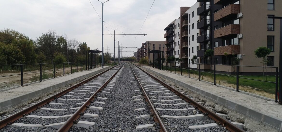 Prima linie de tramvai construită pe un traseu nou creat în România, după 1990, va fi dată în funcțiune, mâine, 15 decembrie, la Oradea