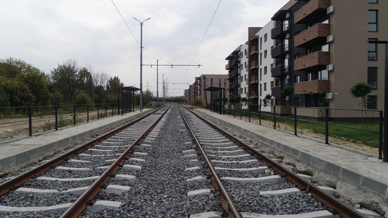Prima linie de tramvai construită pe un traseu nou creat în România, după 1990, va fi dată în funcțiune, mâine, 15 decembrie, la Oradea