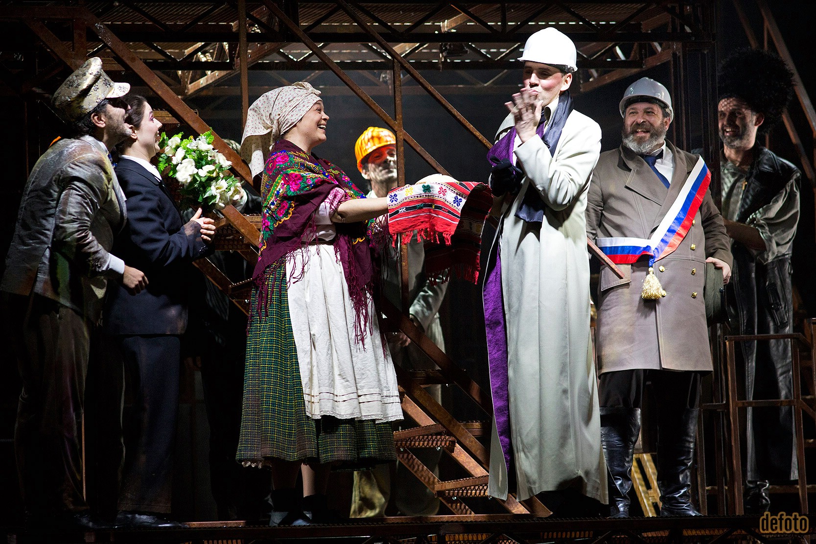 Spectacolul „Revizorul” revine pe scena Teatrului Regina Maria