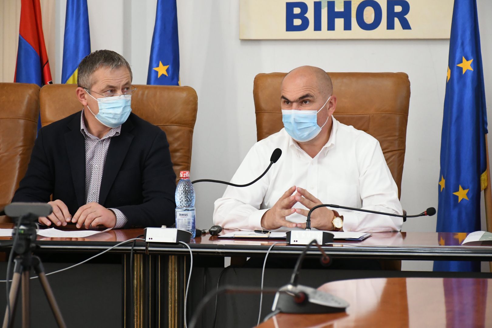 Bolojan vrea sa planteze pomi de-a lungul drumurilor nationale din judetul Bihor
