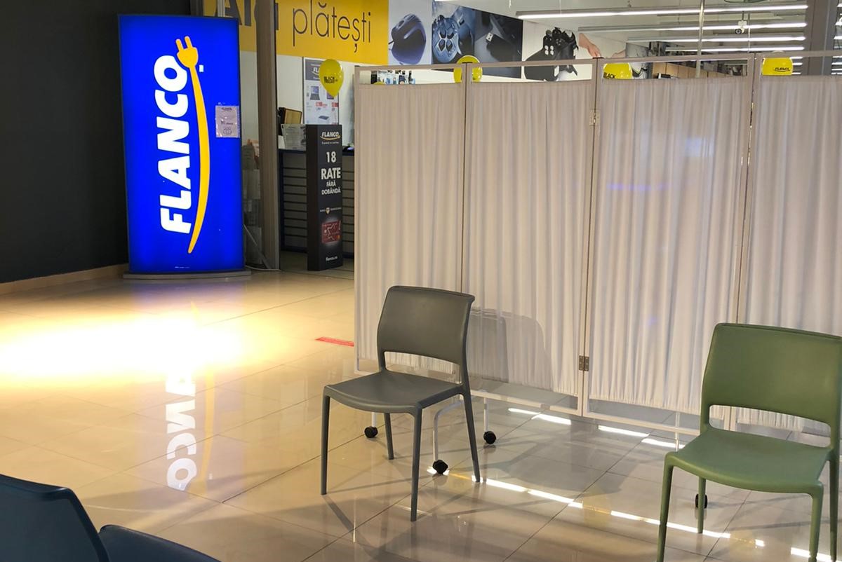 A fost deschis un centru mobil de vaccinare în complexul comercial Auchan
