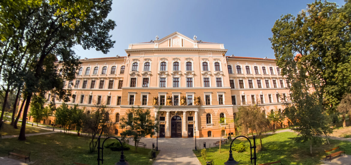 Incepand de maine toate muzeele din Oradea vor avea un alt program de vizitare