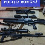 13 arme letale, neletale și arbalete și aproape 9.500 de cartușe au fost confiscate de polițiștii Serviciului Arme, Explozivi și Substanțe Periculoase Bihor de la două persoane, un bărbat fiind reținut. (FOTO)