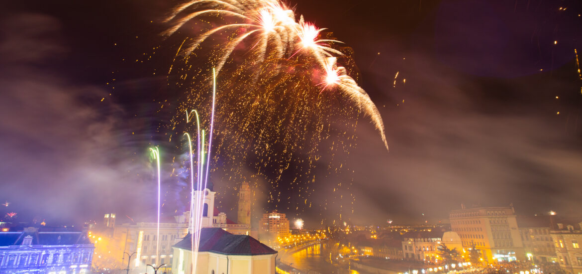 Oradenii sunt asteptati in Piata Unirii de Revelion la un spectaculos foc de artificii
