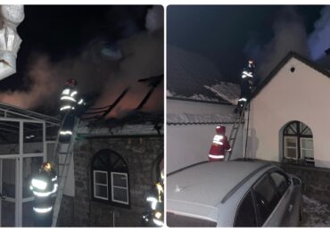 Incendiu violent la o gospodărie din Ciumeghiu, produs, cel mai probabil, din cauza unei defecțiuni la centrala termică
